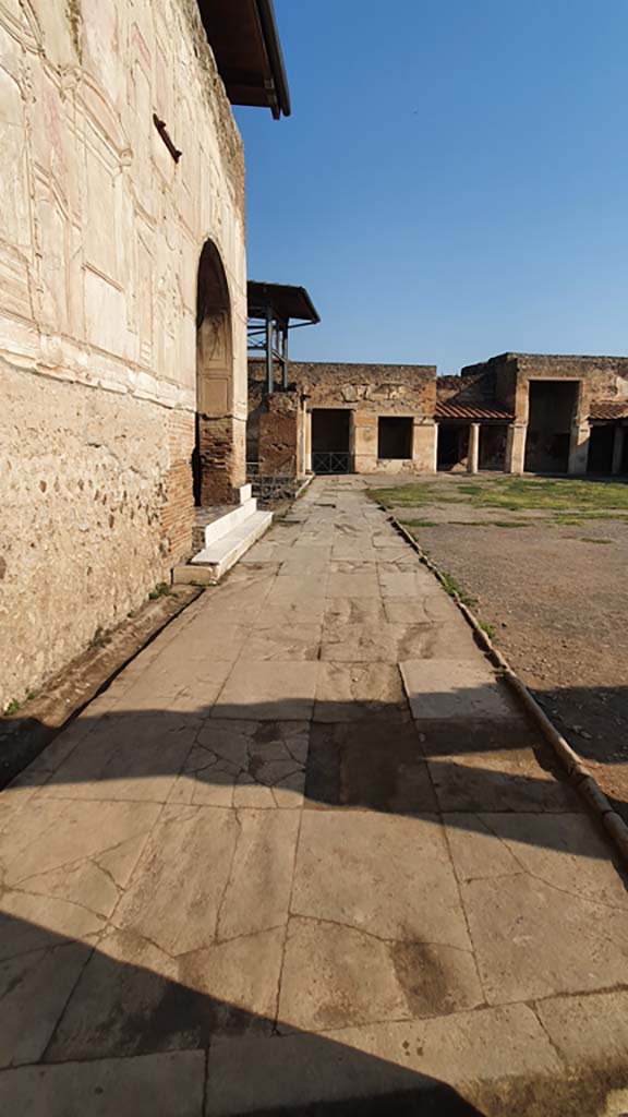 VII.1.8 Pompeii. July 2021. 
Looking north from south-west corner of gymnasium C.
Foto Annette Haug, ERC Grant 681269 DÉCOR
