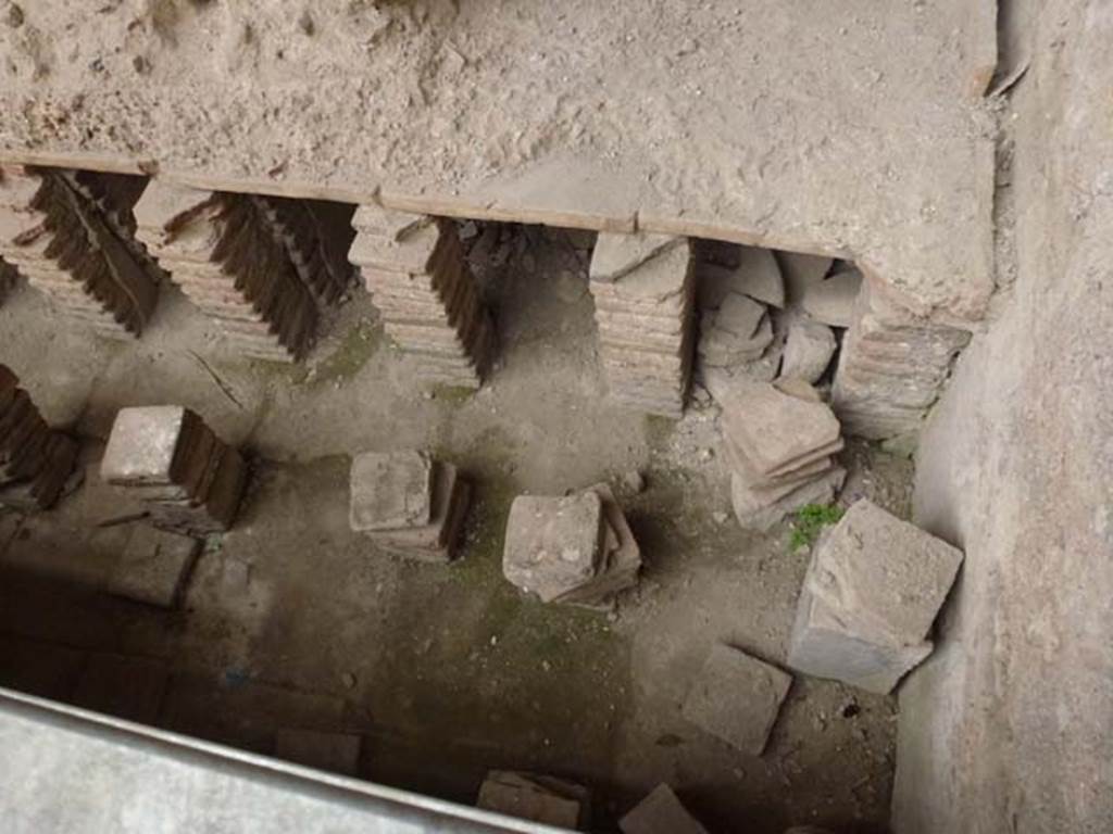 VII.1.8 Pompeii. June 2012. Floor supports in men’s tepidarium 3. Photo courtesy of Michael Binns.