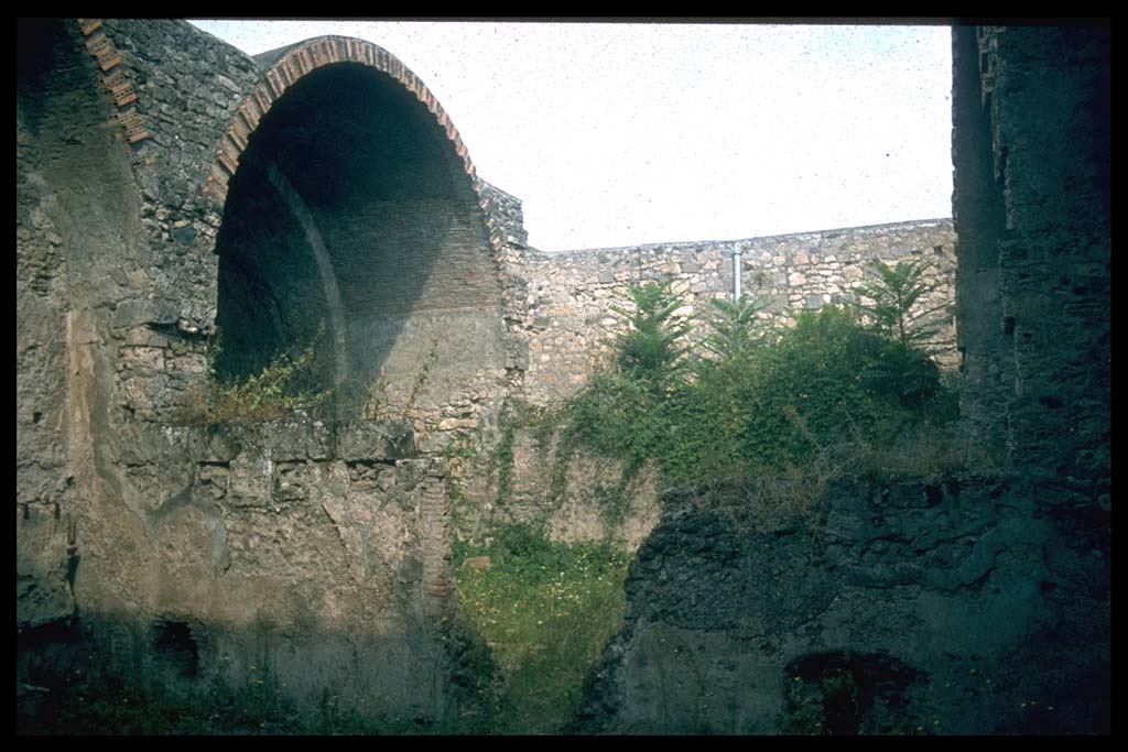 VII.1.8 Pompeii. Men’s tepidarium 3, looking into calidarium 5. 
Photographed 1970-79 by Günther Einhorn, picture courtesy of his son Ralf Einhorn.
