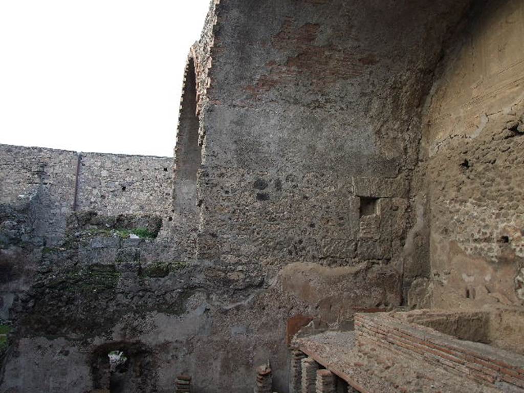 VII.1.8 Pompeii. December 2006. North-east corner of tepidarium 3. 