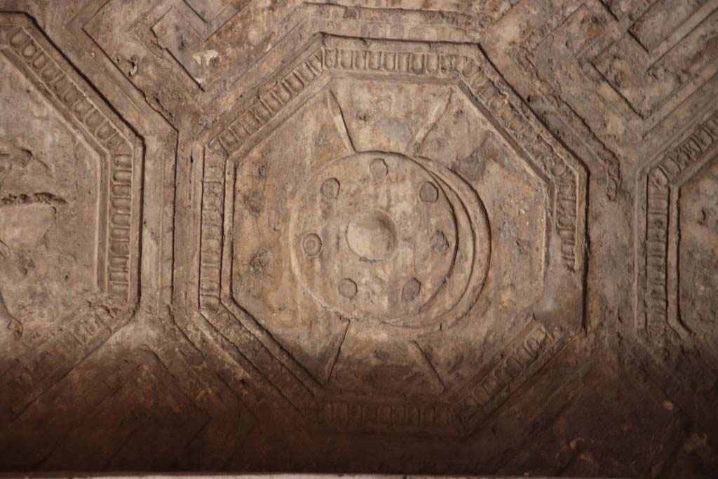 VII.1.8 Pompeii. September 2017. North wall, west end, detail of stucco decoration. Photo courtesy of Klaus Heese.