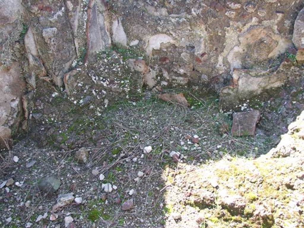 VII.15.2 Pompeii.  March 2009. Caldarium.  West wall.  Remains of hollow walls for hot air.
