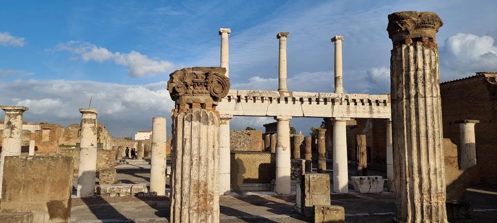 VIII.1.1 Pompeii. December 2023. Looking east from Basilica towards Forum. Photo courtesy of Miriam Colomer.