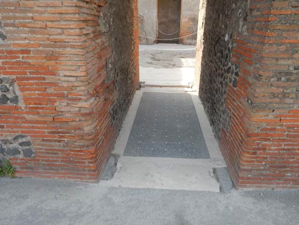 VIII.2.14/16 Pompeii. May 2017. Looking south along corridor leading to VIII.2.16.
Photo courtesy of Buzz Ferebee.

