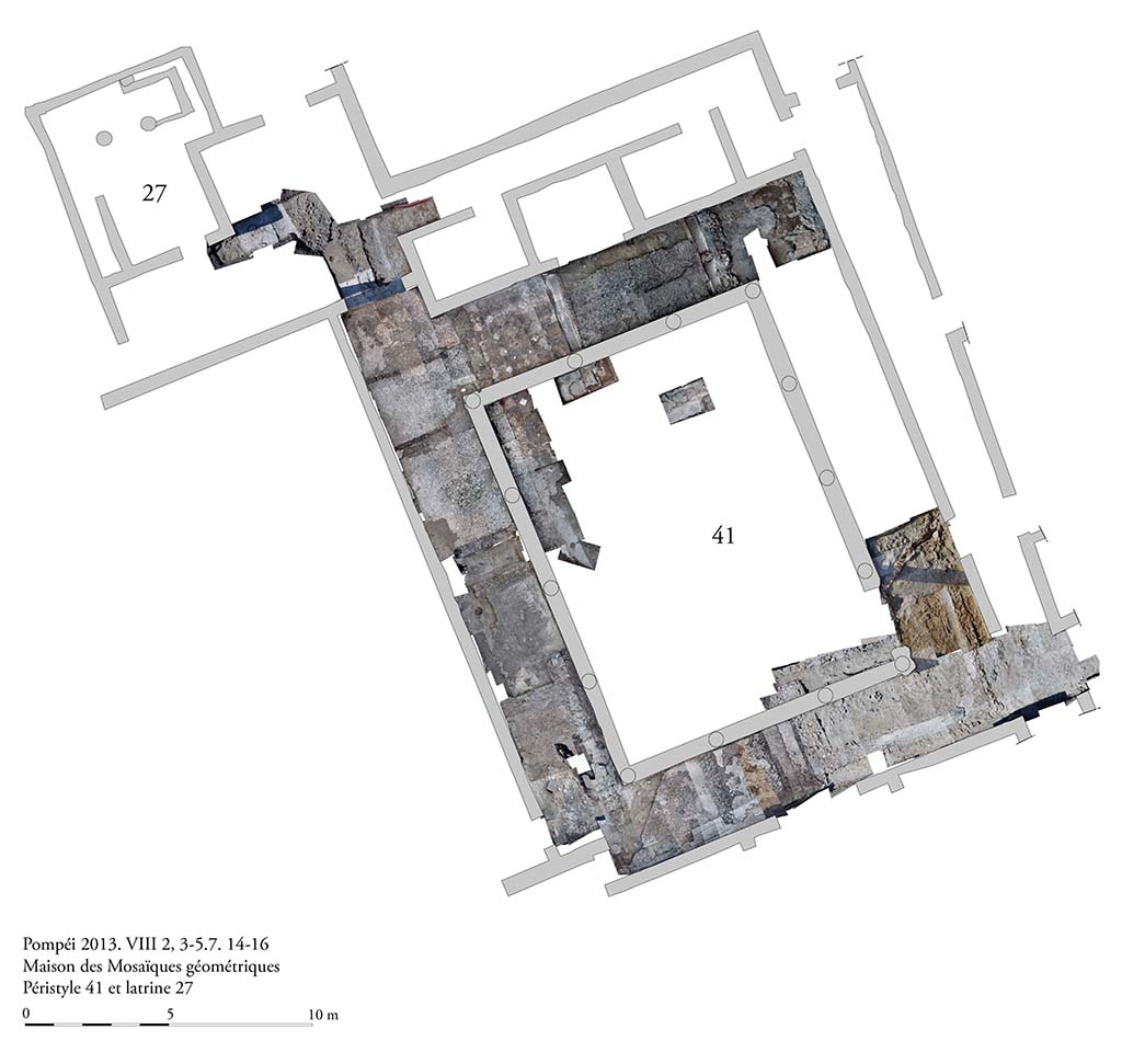 Fig. 2 - Pompi, Maison des Mosaques gomtriques. Laire dintervention. 
Photomosaque densemble de pavements et des structures arases dcouvertes pendant les oprations de nettoyage. 
Photo courtoisie de Sandra Zanella. Agrandir / Enlarge (jpg, 1,3M)
