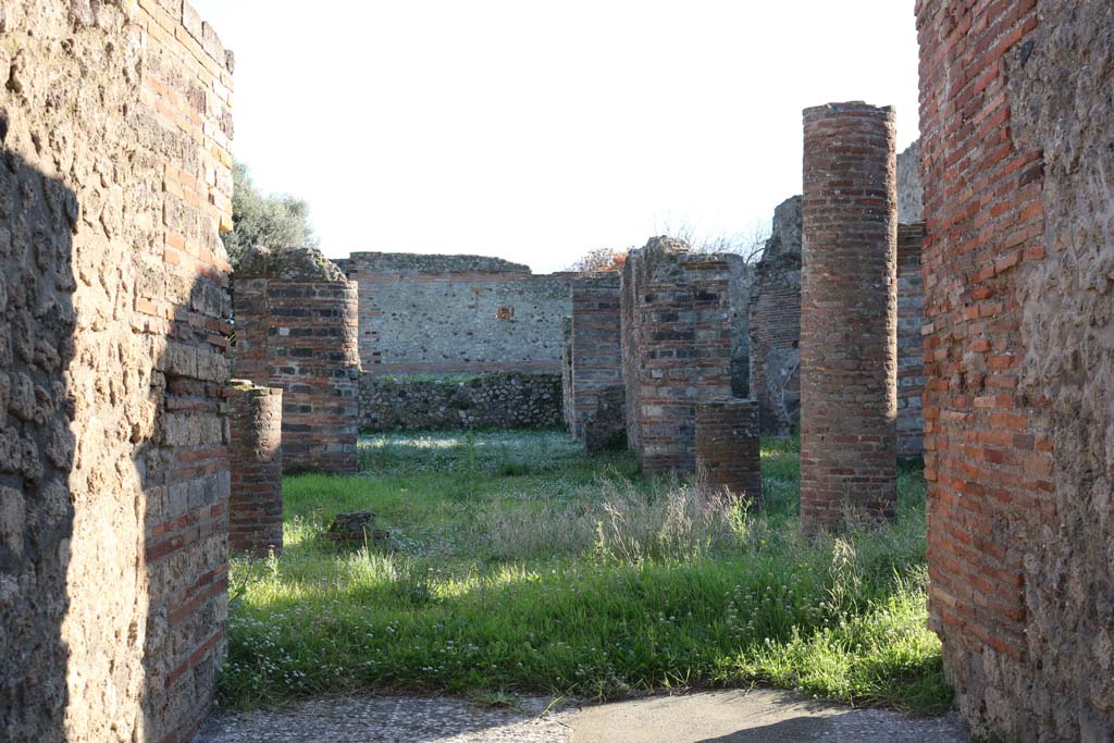 VIII.3.4, Pompeii. December 2018. Looking south across atrium from entrance corridor. Photo courtesy of Aude Durand.