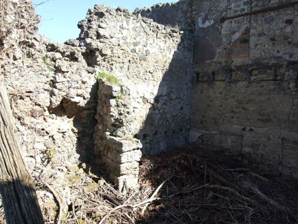 VIII.5.2 Pompeii.  March 2009.  Room 10.  North wall, and dividing wall of Room 10 and 11.