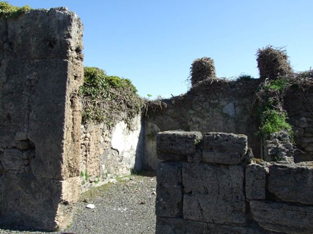 VIII.5.5 Pompeii.  March 2009.  Doorway to Room 35.  Cubiculum.