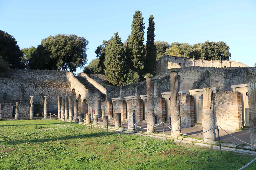 VIII.7.16 Pompeii. December 2018.
Looking north-west along the north side towards steps to Triangular Forum. Photo courtesy of Aude Durand.