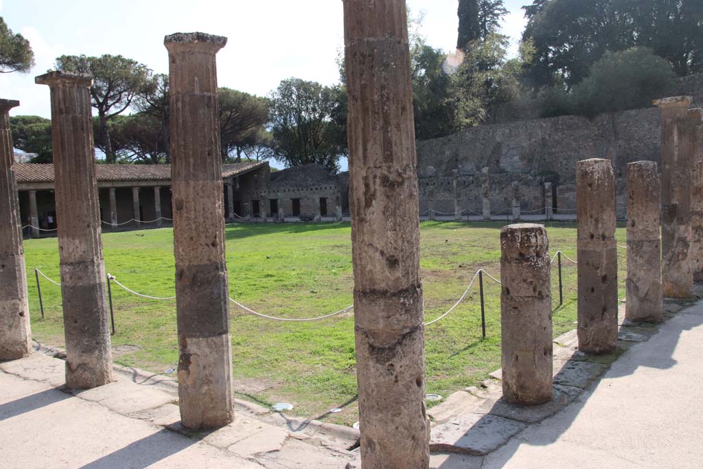 VIII.7.16 Pompeii. September 2017. North-east corner, looking south-west. Photo courtesy of Klaus Heese.