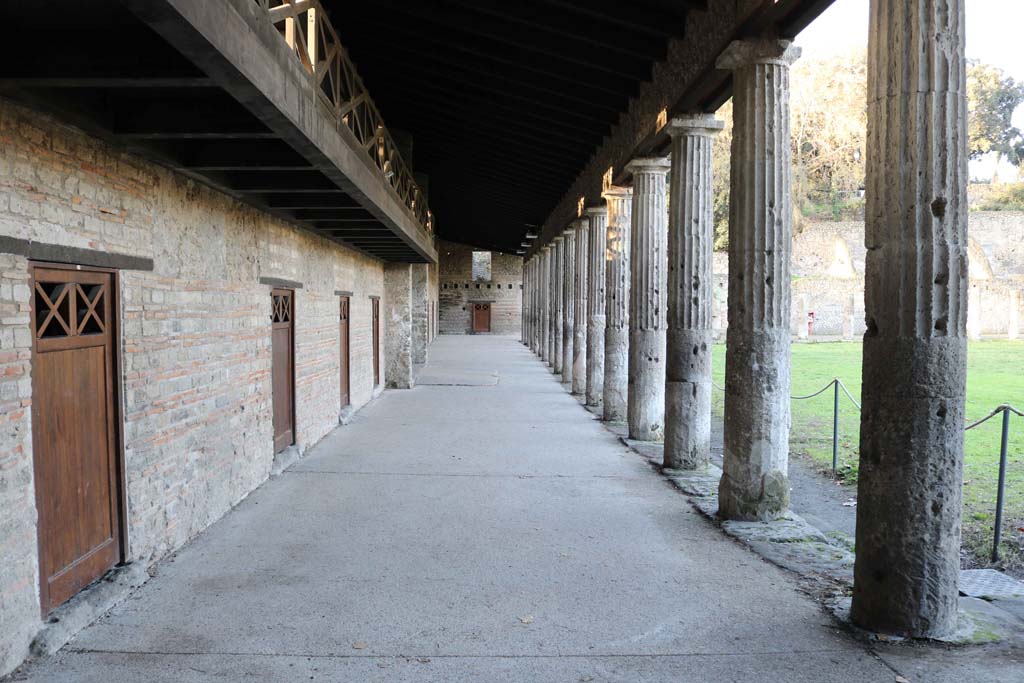 VIII.7.16 Pompeii. December 2018. Looking west along south side. Photo courtesy of Aude Durand.