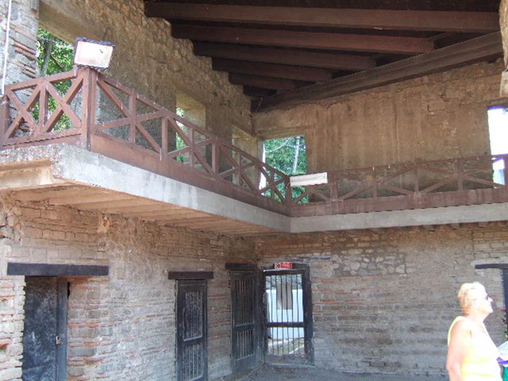 VIII.7.16 Pompeii. September 2005. Reconstructed upper floor in south east corner.