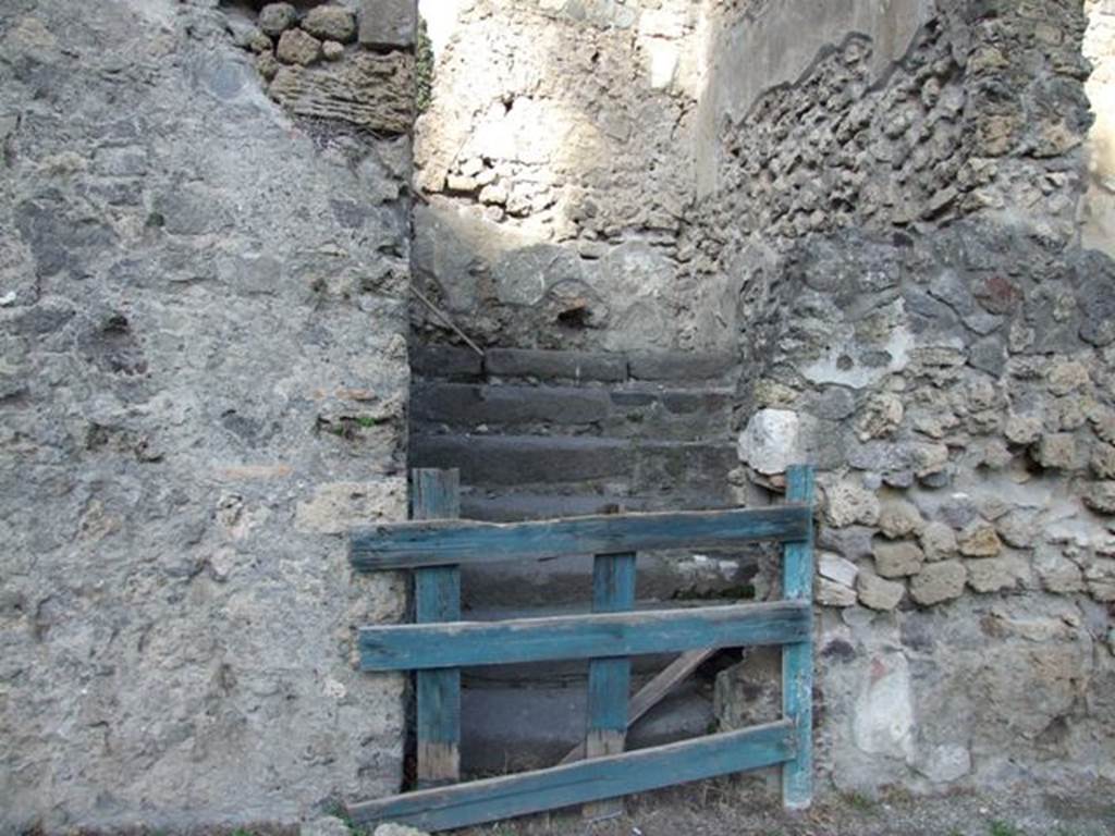 VIII.7.16 Pompeii. December 2007. Small staircase on north side.