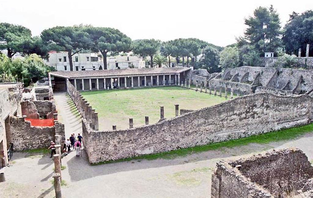 VIII.7.16 Pompeii. October 2001. Looking south and west from above east side of the Gladiators Barracks. Photo courtesy of Peter Woods.