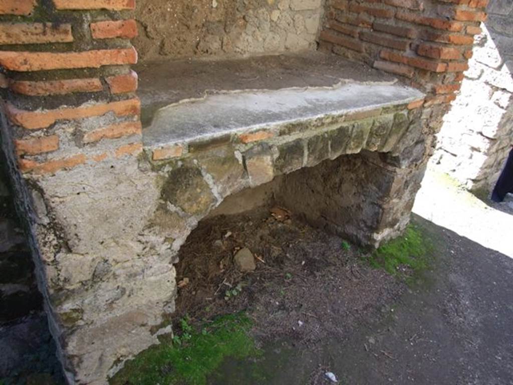 VIII.7.28 Pompeii.  March 2009. Priest’s Kitchen.  Hearth.