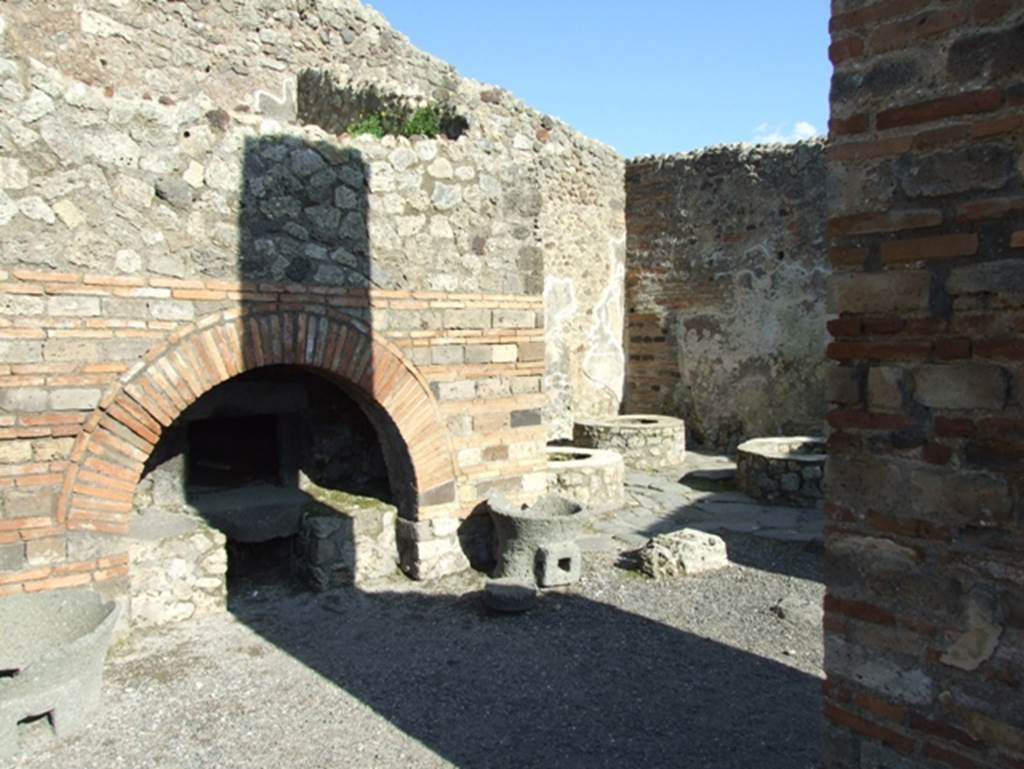 IX.3.12 Pompeii. March 2009. Looking south east.
