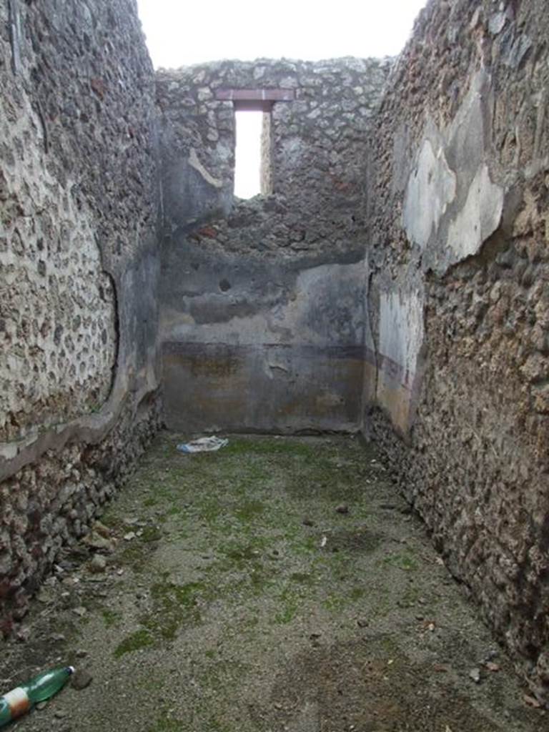 IX.3.15 Pompeii. March 2009. Room 5, cubiculum, looking west.