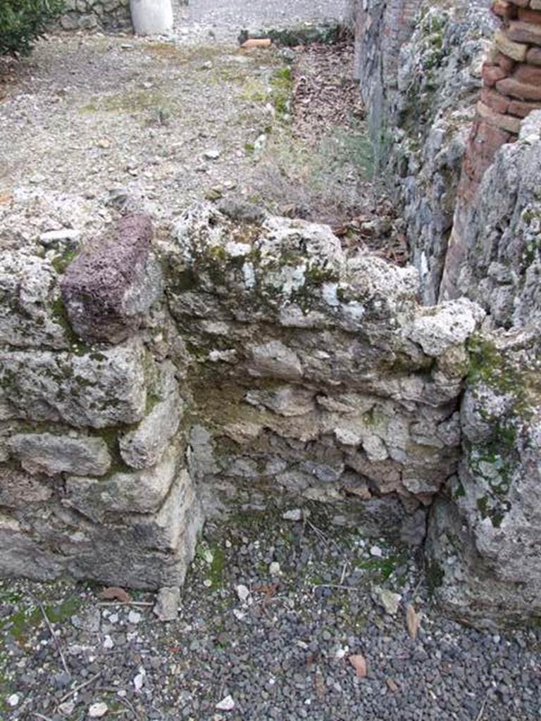 IX.3.15 Pompeii. March 2009. Room 12, garden area, recess in north wall, and looking south along west side.