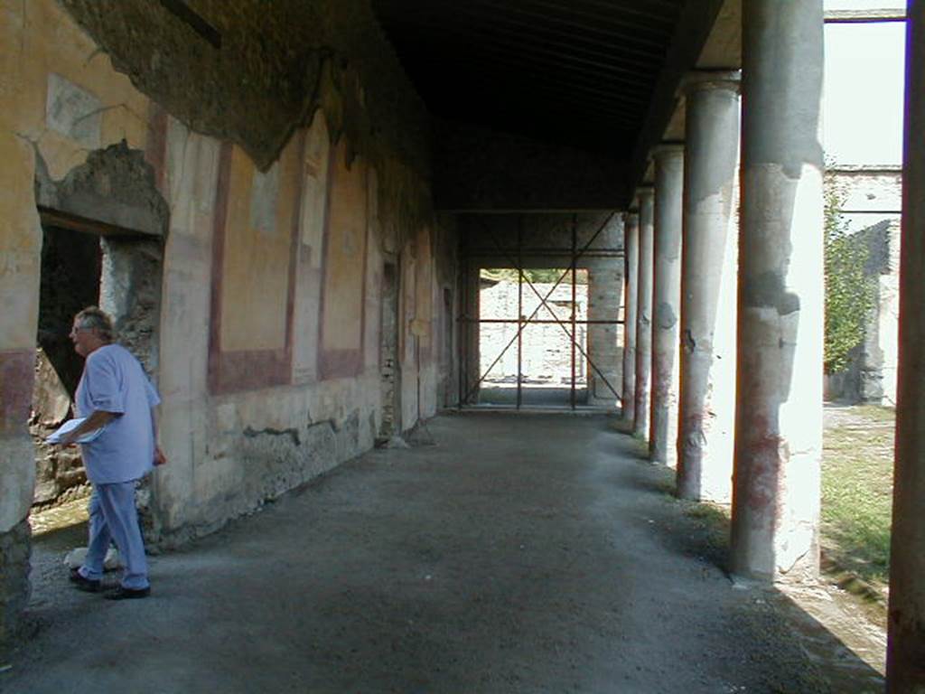 IX.8.6 Pompeii.  September 2004.  West Portico, looking north.
