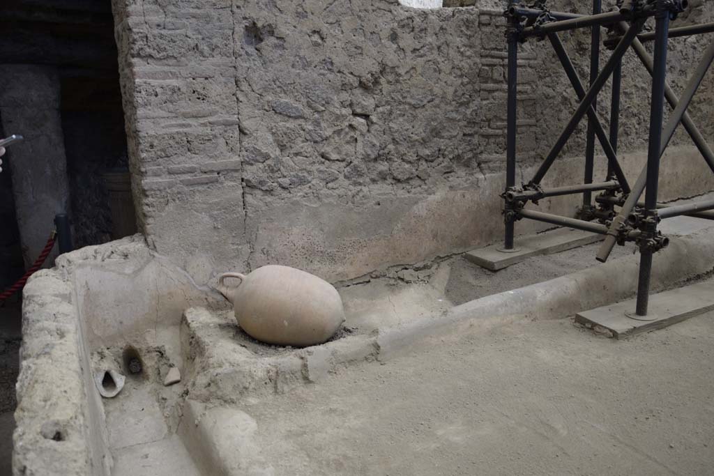 IX.12.6 Pompeii. February 2017. Room “n1”, looking towards east wall. Photo courtesy of Johannes Eber.