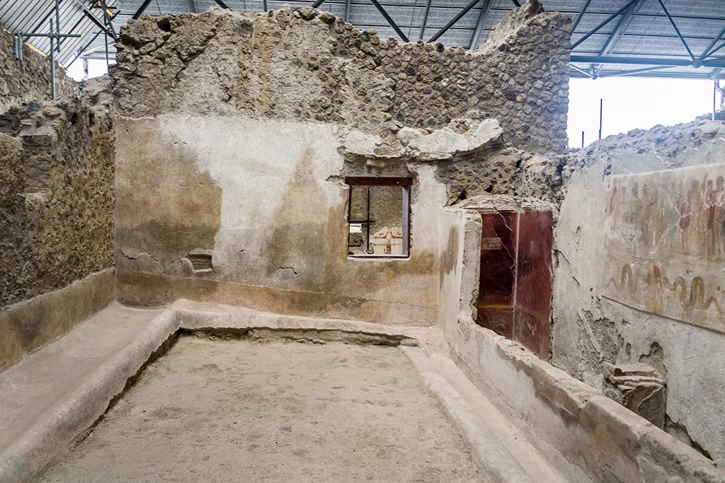 IX.12.6 Pompeii. July 2024. Room “n1”, looking towards south wall. Photo courtesy of Johannes Eber.
