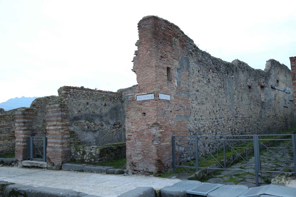 Via Stabiana, west side, Pompeii. December 2018.
Looking towards junction with Vicolo del Panettiere, on right, with VII.2.14 and 15, on left. . Photo courtesy of Aude Durand.