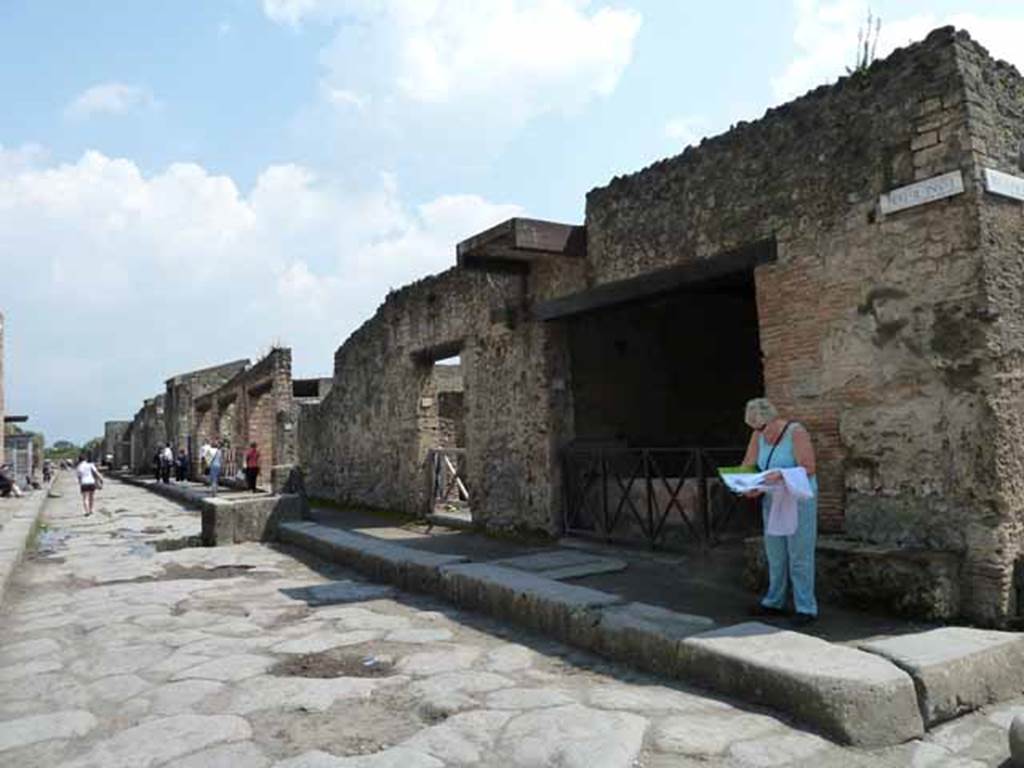 Via dell’Abbondanza, south side. May 2010. Looking east from near II.1.1 along II.I.