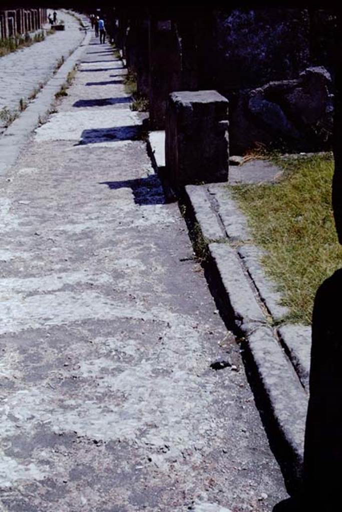 Via dell’Abbondanza, Pompeii. 1968. Looking east along south side from near VIII.5.1. Photo by Stanley A. Jashemski.
Source: The Wilhelmina and Stanley A. Jashemski archive in the University of Maryland Library, Special Collections (See collection page) and made available under the Creative Commons Attribution-Non Commercial License v.4. See Licence and use details.
J68f1198
