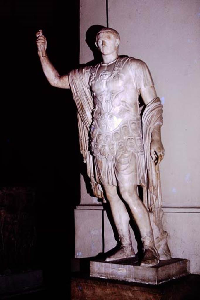 Statue of Holconius Rufus from base near VII.1.11, Pompeii. 1975. Now in Naples Archaeological Museum, inventory number 6233. Photo by Stanley A. Jashemski.   
Source: The Wilhelmina and Stanley A. Jashemski archive in the University of Maryland Library, Special Collections (See collection page) and made available under the Creative Commons Attribution-Non Commercial License v.4. See Licence and use details. J75f0542

