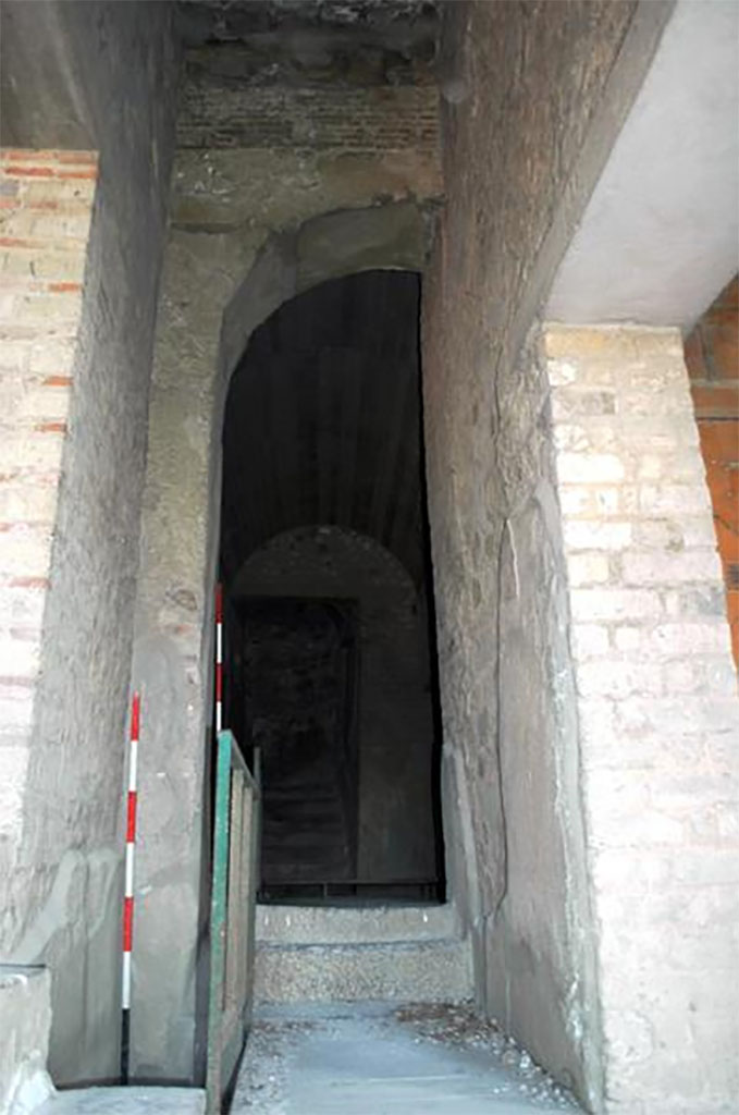 VII.16.17-22 Pompeii. 2014. Corridor 43 with steps ahead with doorway to yellow room right and black room left.
This is the location of the Porta Occidentalis or Western Gate, originally with houses at each side but the house was built over it in Roman times.
Researchers at The University of Suor Orsola Benincasa discovered the presence of the Porta Occidentalis (posterula) with access to the city, aligned on an axis with via di Nola and Porta di Nola inside a contemporarily chronological arch ascribable to between III and II century BC.
VII.16.17-22 Pompei. 2014. Corridoio 43 con gradini avanti con porta alla camera gialla a destra e stanza nera a sinistra.
Questa è la posizione della Porta Occidentalis o Porta Occidentale, originariamente con case su ogni lato, ma la casa è stata costruita su di esso in epoca romana.
I ricercatori dell'Università di Suor Orsola Benincasa hanno scoperto la presenza della Porta Occidentalis (posterula) con accesso alla città, allineata su un asse con via di Nola e Porta di Nola all’interno di un arco cronologico coevo ascrivibile tra III e II secolo a.C.
Photograph © Parco Archeologico di Pompei.
https://www.identitainsorgenti.com/verso-il-4-maggio-due-nuove-scoperte-nel-sito-la-porta-occidentalis-e-il-santuario-fuori-le-mura/