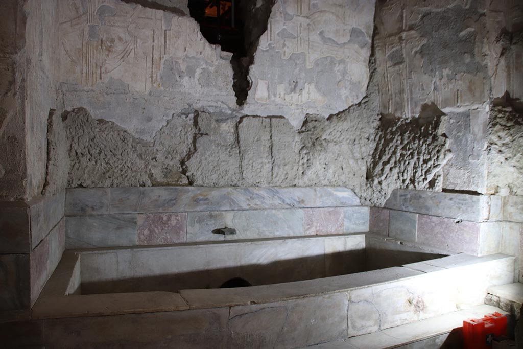 Suburban Baths, Herculaneum. October 2025. 
Looking north to hot plunge bath in original smaller caldarium. Photo courtesy of Klaus Heese.
