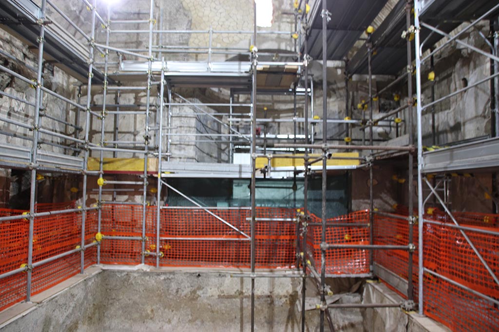 Suburban Baths, Herculaneum. October 2025. East wall of large caldarium. 
Photo courtesy of Klaus Heese.
