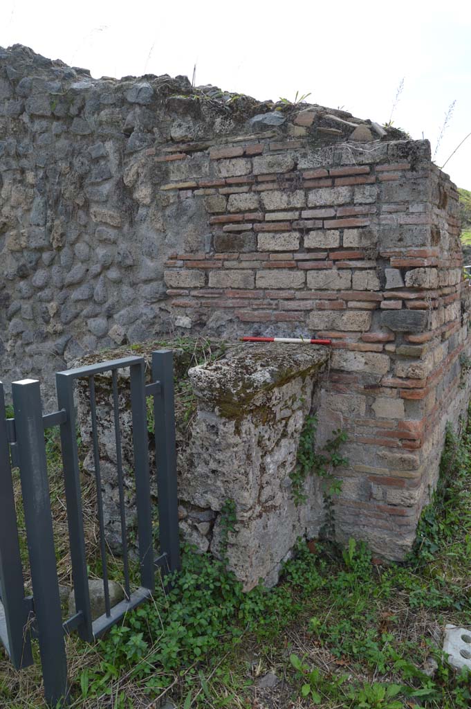 III.10.6 Pompeii. October 2018. 
Street altar on west side of blocked/unexcavated roadway between III.11 and III.10.
Foto Taylor Lauritsen, ERC Grant 681269 DÉCOR.
