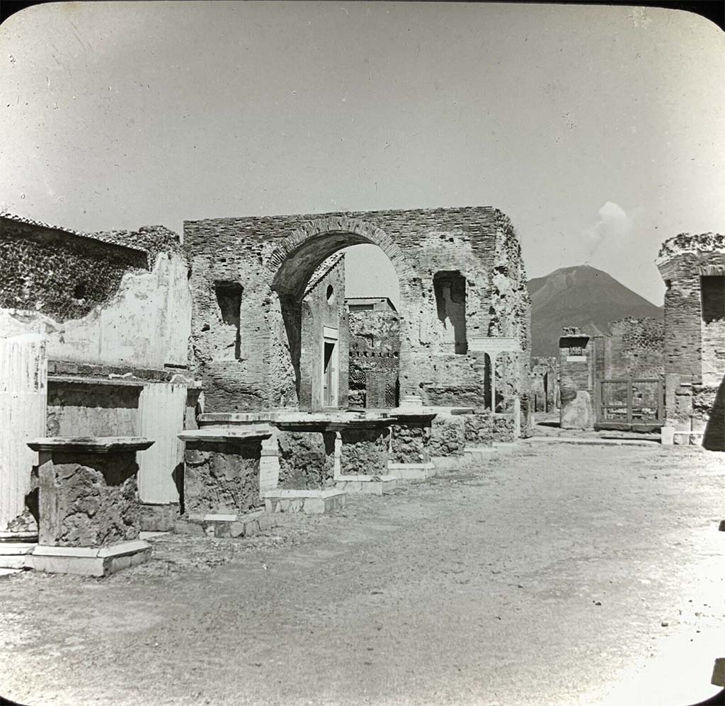Arch at north-east end of the Forum. Late 19th / early 20th Century? Magic lantern slide. 
Through the centre of the arch can be seen the buildings before the modern restaurant was built.
