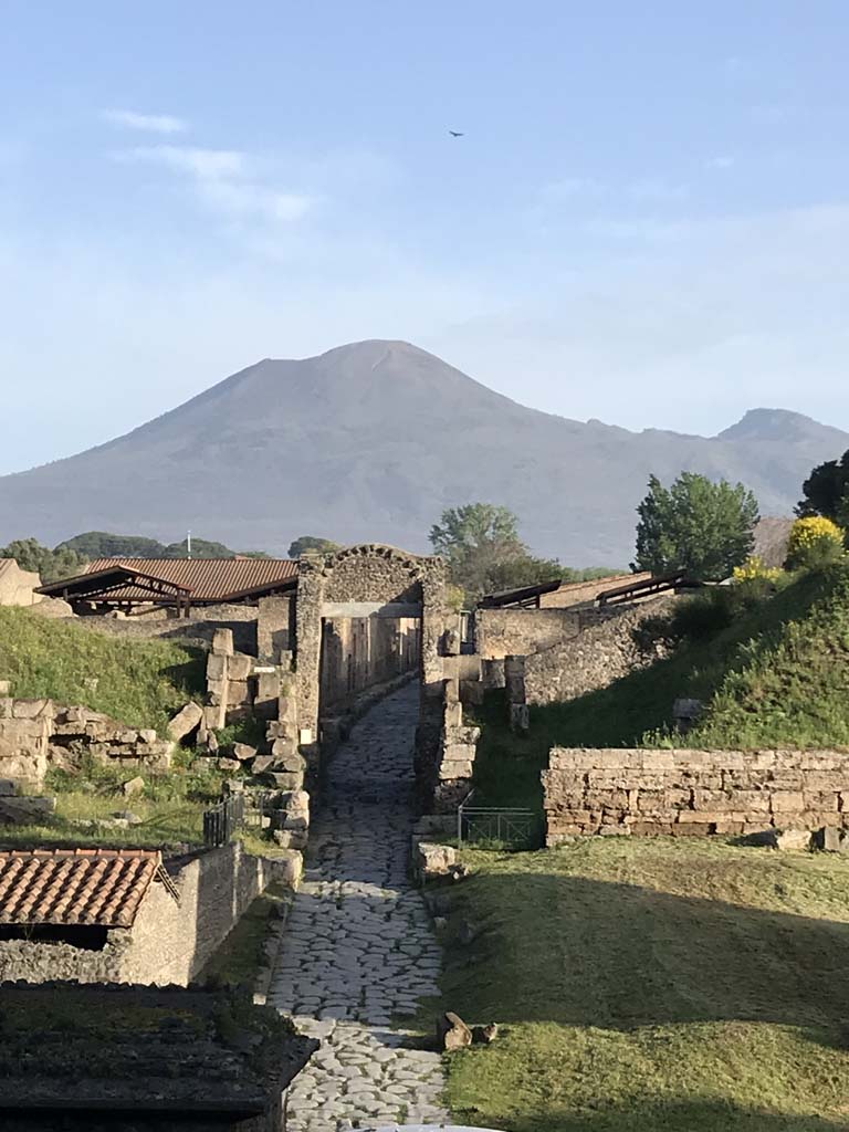 Pompeii Porta di Nocera. April 2019. Looking north to gate in walls leading to Via di Nocera. 
Photo courtesy of Rick Bauer.
