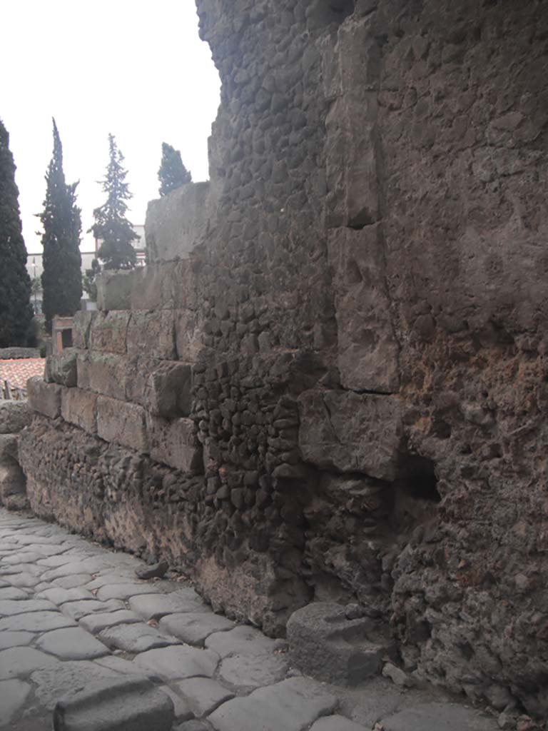 Porta di Nocera or Nuceria Gate, Pompeii. May 2011. 
Looking south along west side of gate. Photo courtesy of Ivo van der Graaff.
