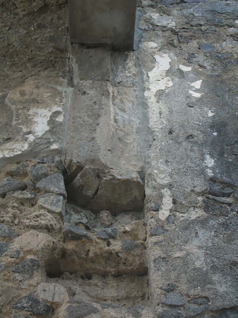 Porta di Nocera or Nuceria Gate, Pompeii. May 2010. 
Detail from upper east side. Photo courtesy of Ivo van der Graaff.
