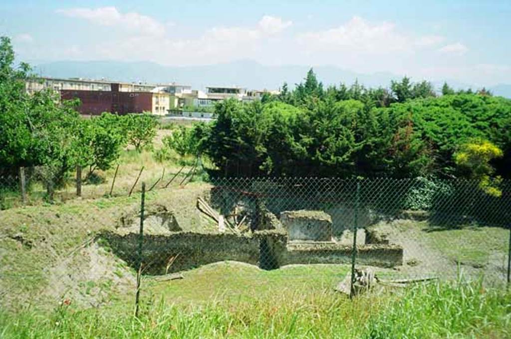 Excavation outside Porta Sarno. June 2010. Photo courtesy of Rick Bauer.