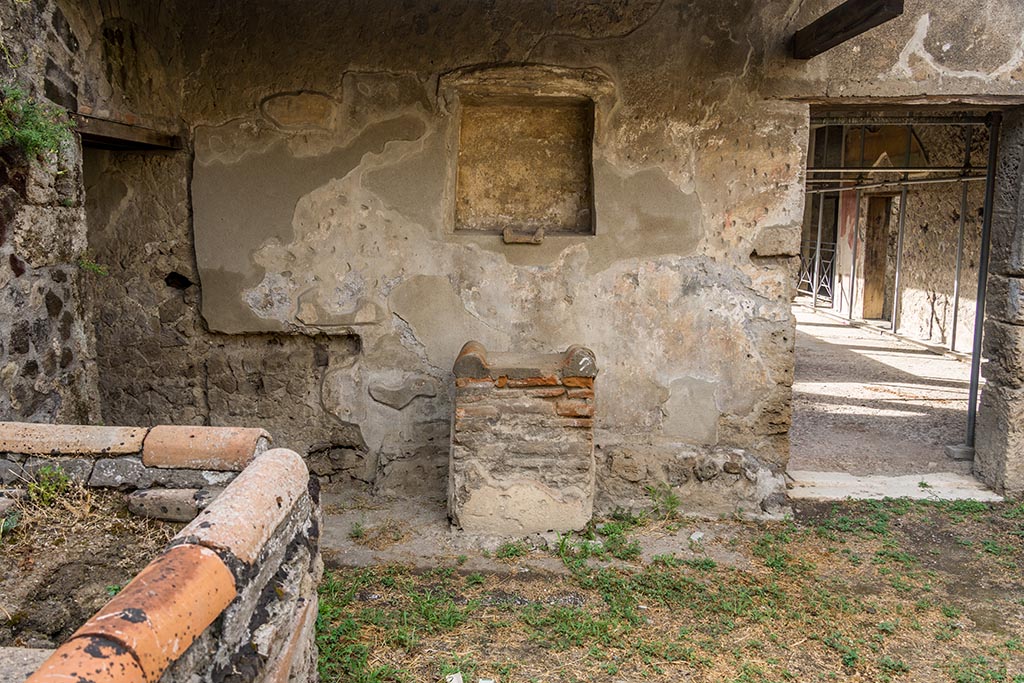 Villa of Mysteries, Pompeii. July 2024. Room 61, looking towards north wall of kitchen courtyard. Photo courtesy of Johannes Eber.