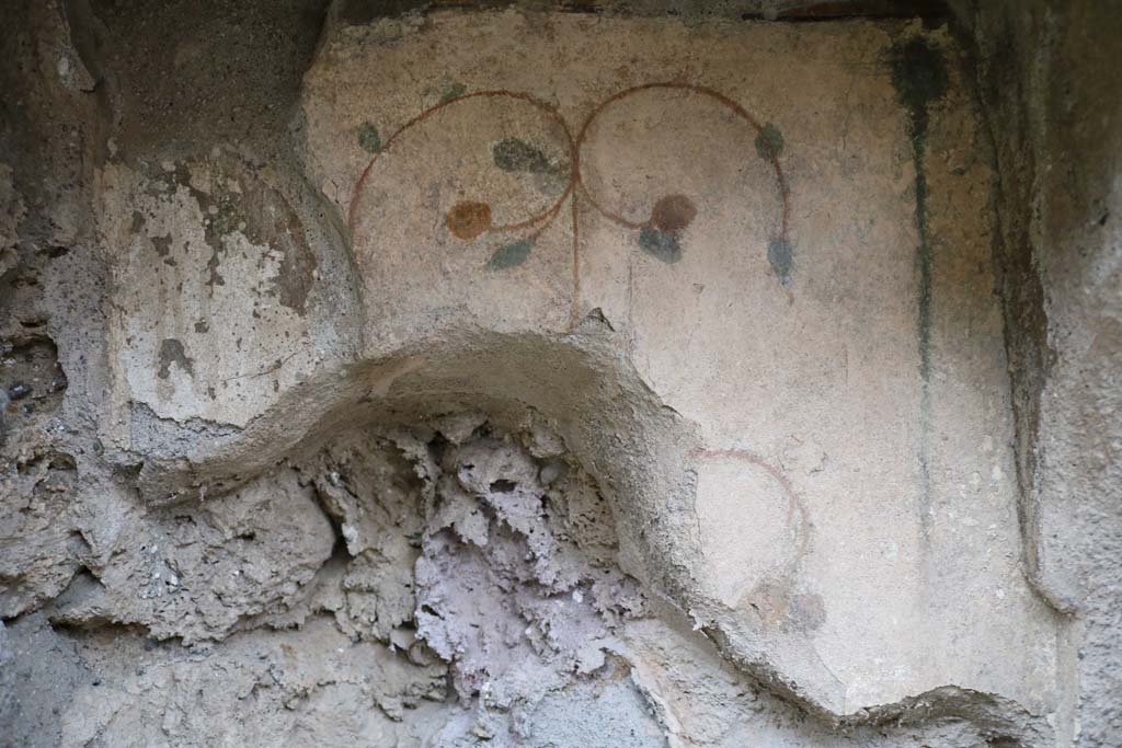 I.6.1 Pompeii. December 2018. West wall with detail of rectangular niche. Photo courtesy of Aude Durand.