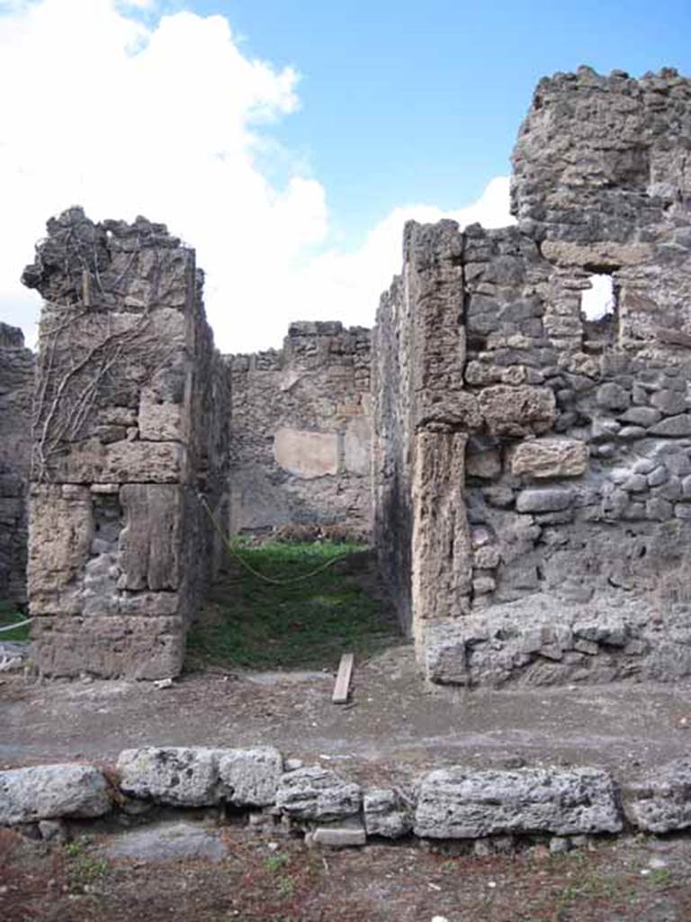 I.2.24 Pompeii. September 2010. Looking north to entrance doorway. Photo courtesy of Drew Baker.
See - Packer, Jim: Inns at Pompeii: a short survey. In Cronache Pompeiane, IV, 1978, (p.12-18).

