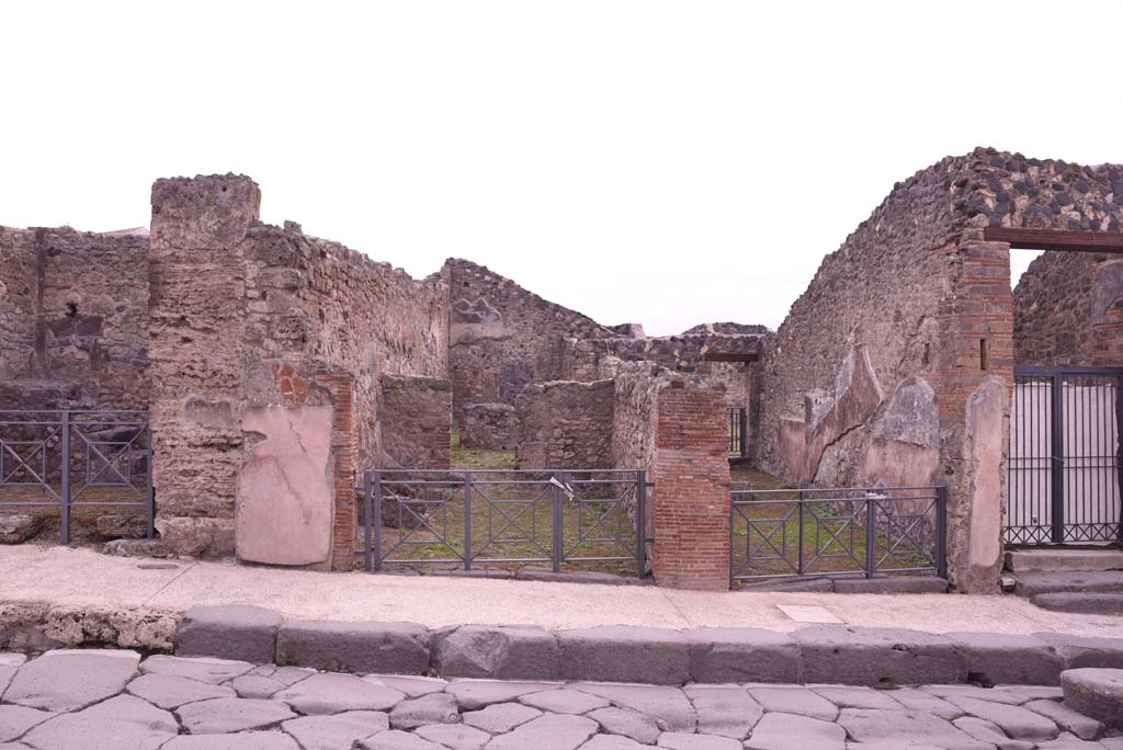 I.4.8, on left, I.4.7, centre left, I.4.6, centre right, and I.4.5, on right, Pompeii. October 2019. Looking east on Via Stabiana.  
Foto Tobias Busen, ERC Grant 681269 DÉCOR.


