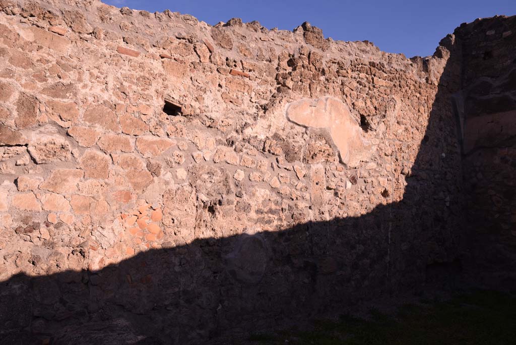 I.4.7 Pompeii. October 2019. Looking towards north wall of triclinium.
Foto Tobias Busen, ERC Grant 681269 DÉCOR.
