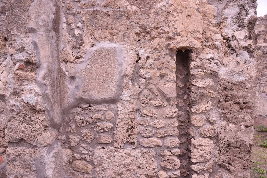 I.4.9 Pompeii. October 2019. Detail from middle area of north side of entrance corridor, at east end.
Foto Tobias Busen, ERC Grant 681269 DCOR.
