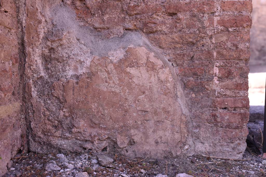 I.4.16 Pompeii. October 2019. Detail of remaining stucco on north wall in north-west corner.
Foto Tobias Busen, ERC Grant 681269 DCOR.
