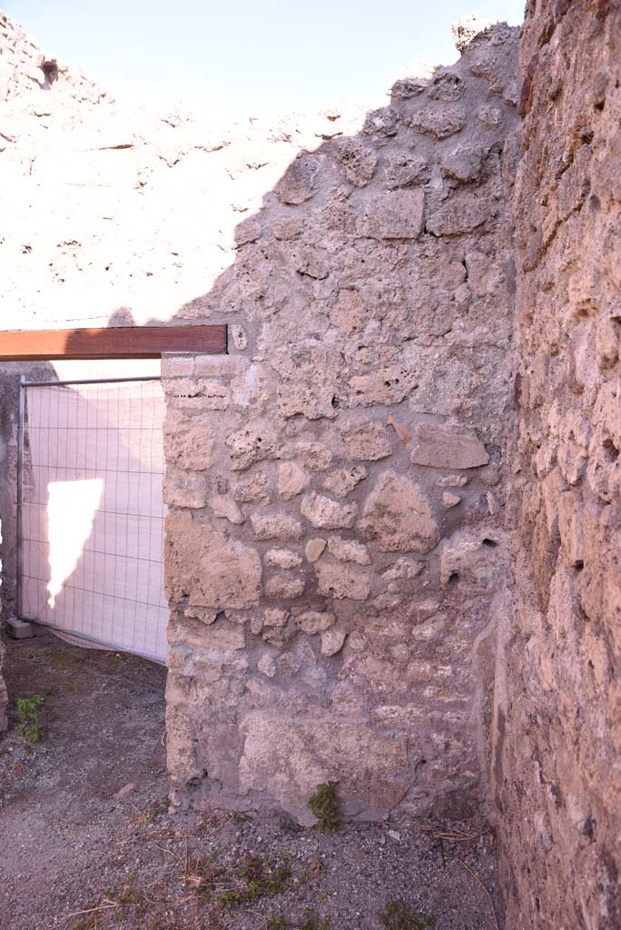I.4.19 Pompeii. October 2019. North wall in north-east corner of rear room.
Foto Tobias Busen, ERC Grant 681269 DCOR.
