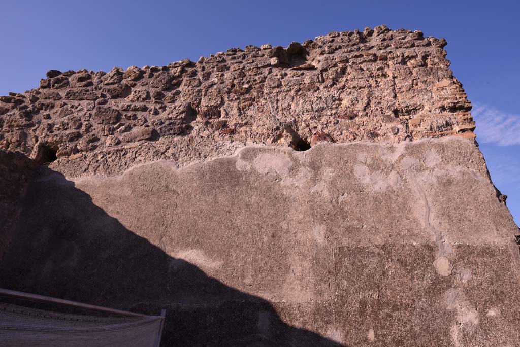 I.4.19 Pompeii. October 2019. Detail of upper west wall.
Foto Tobias Busen, ERC Grant 681269 DCOR.
