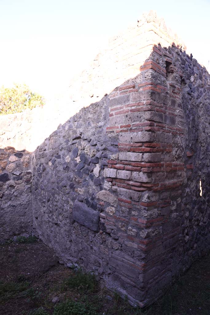 I.4.25 Pompeii. October 2019. Room 64, looking west along north wall of Services Area.
Foto Tobias Busen, ERC Grant 681269 DCOR.

