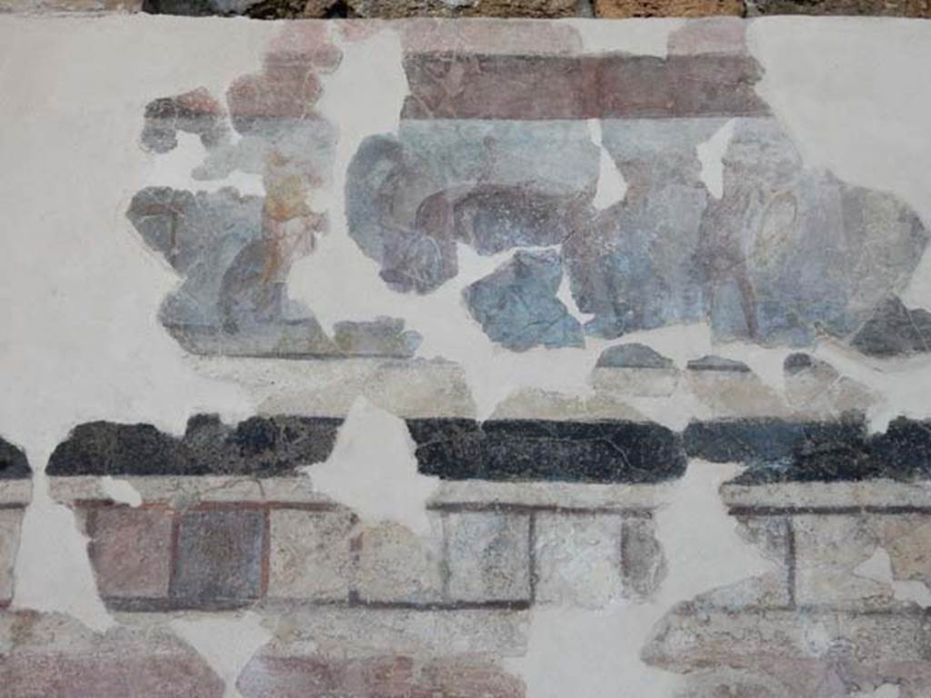 I.6.2 Pompeii. May 2016. Detail from upper north wall of north wing. Photo courtesy of Buzz Ferebee.
