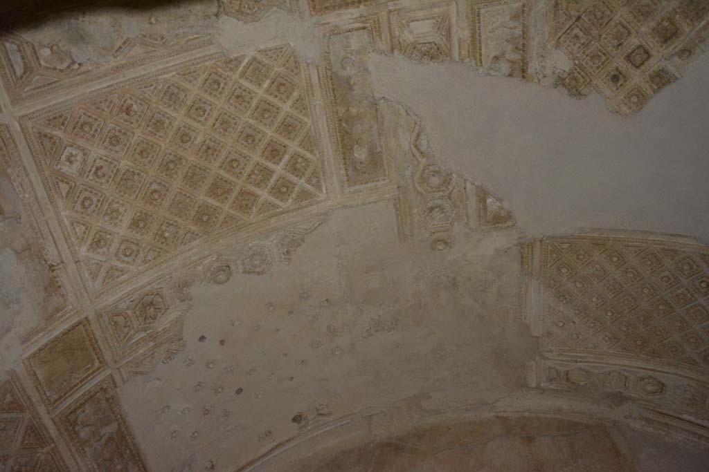 I.6.2 Pompeii. September 2019. Stuccoed vaulted ceiling.
Foto Annette Haug, ERC Grant 681269 DCOR.

